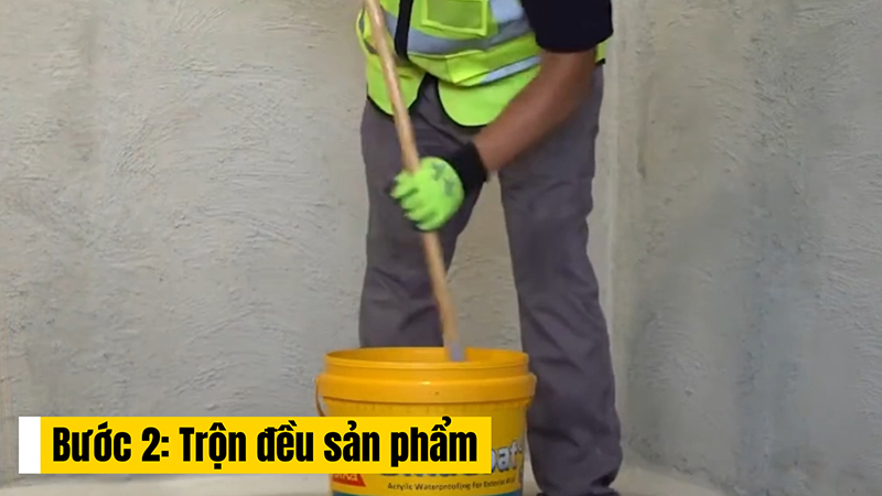 Hướng dẫn thi công màng chống thấm tường gốc Acrylic SikaCoat Plus: Bước 2: Khuấy trộn sản phẩm